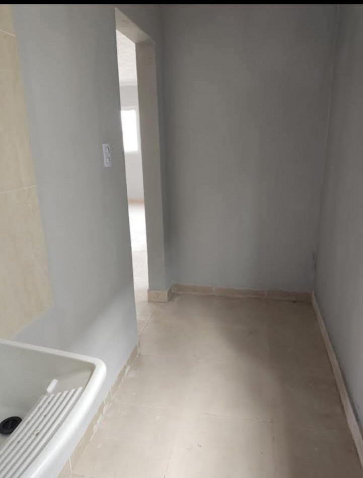 OPORTUNIDAD INVERSORES CASA EN BARRIO PRIVADO 3 DORM CON RENTA
