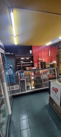 FONDO DE COMERCIO EN IMPORTANTE ESQUINA DE BARRIO NORTE