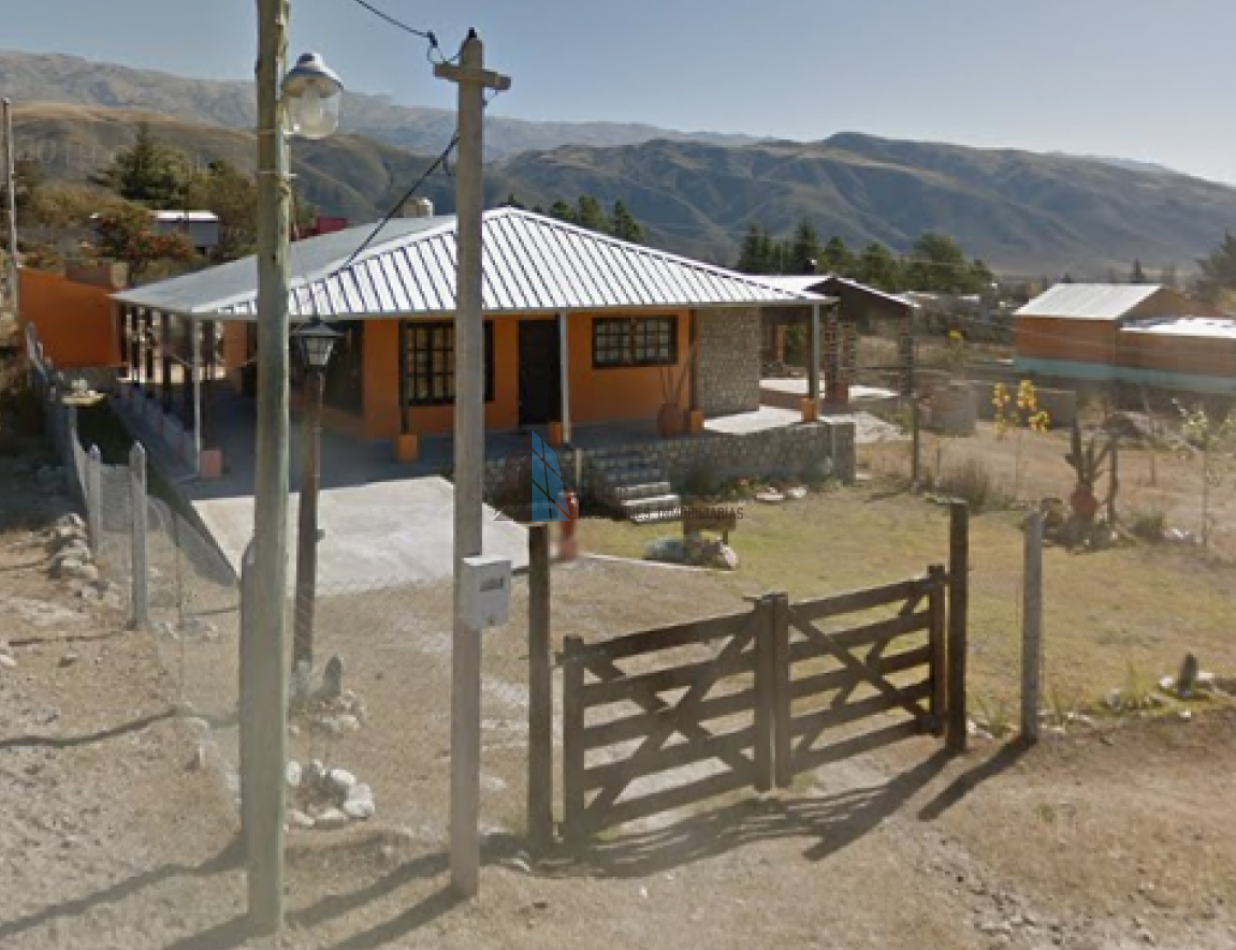HERMOSA CASA EN "EL MOLLAR"