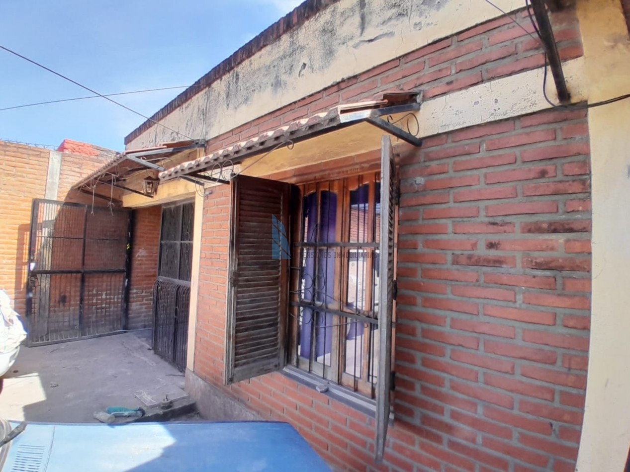AMPLIA CASA EN VENTA 5 DORMITORIOS