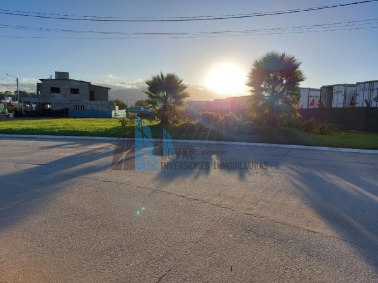 Lotes en venta en Barrio Privado Nogales Plaza - Ruta 9