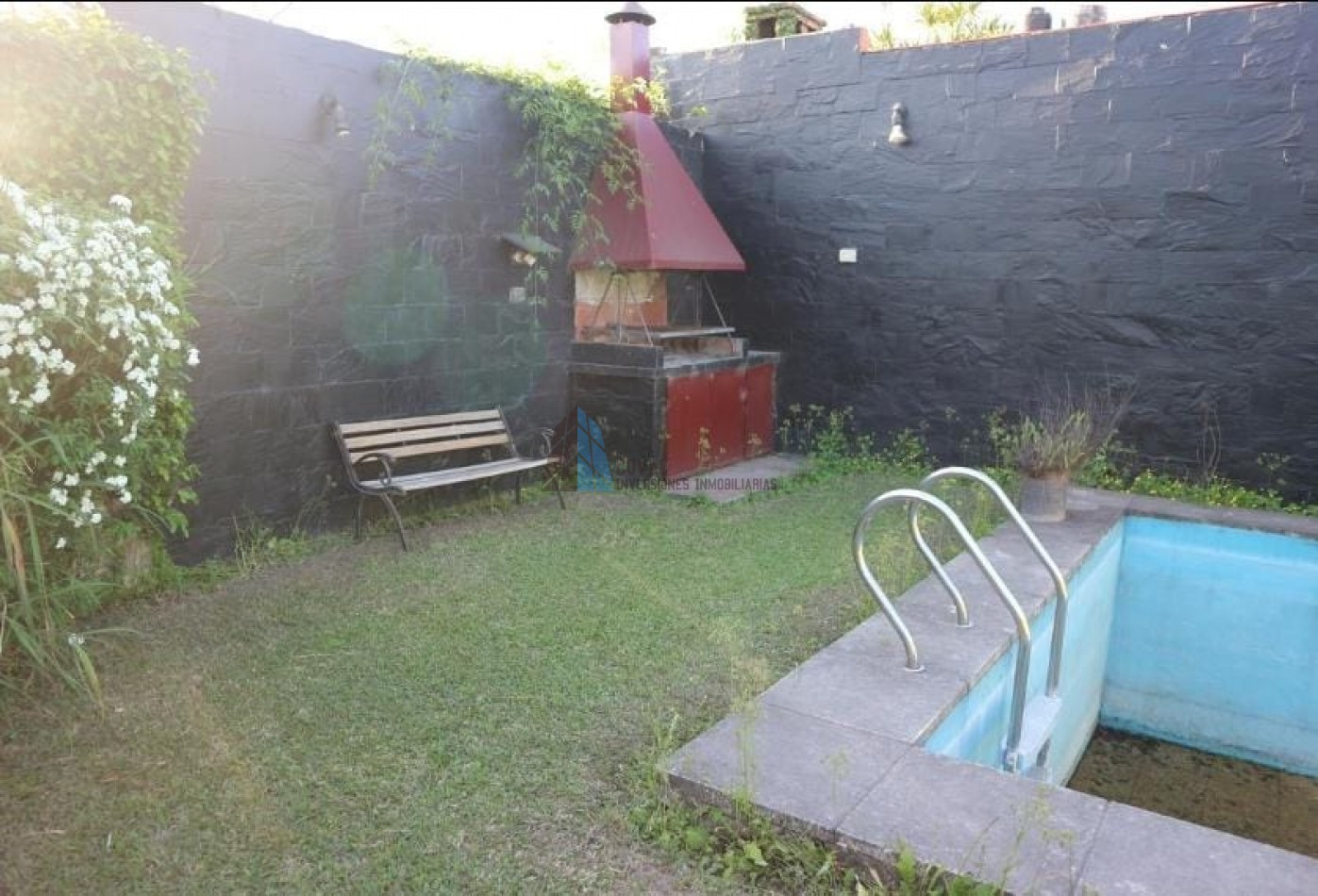 HERMOSA CASA EN BARRIO OBISPO PIEDRABUENA