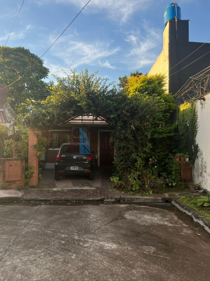 ESTUPENDA CASA EN BARRIO CERRADO