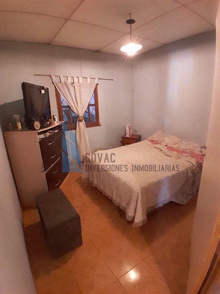 CASA DE 4 DORM "EL MANANTIAL"