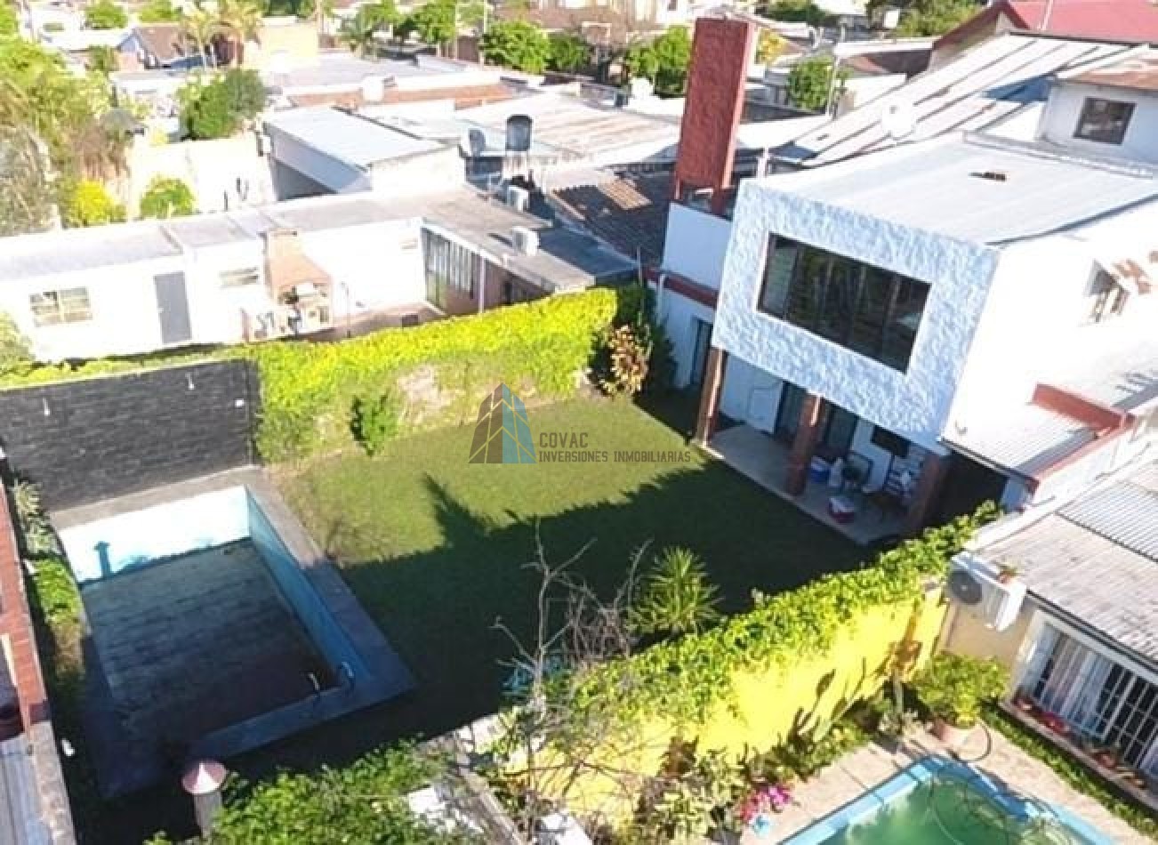 HERMOSA CASA EN BARRIO OBISPO PIEDRABUENA