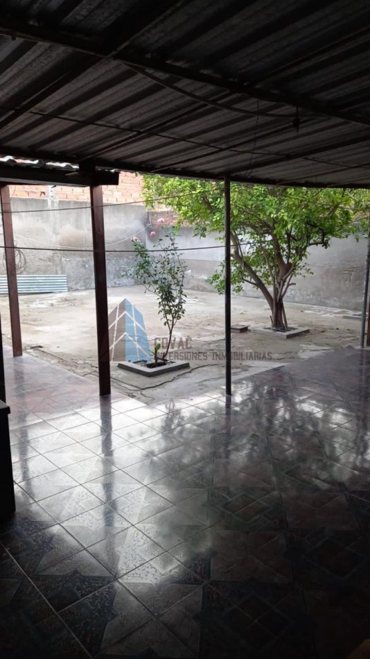 CASA CENTRICA EN TERMAS DE RIO HONDO