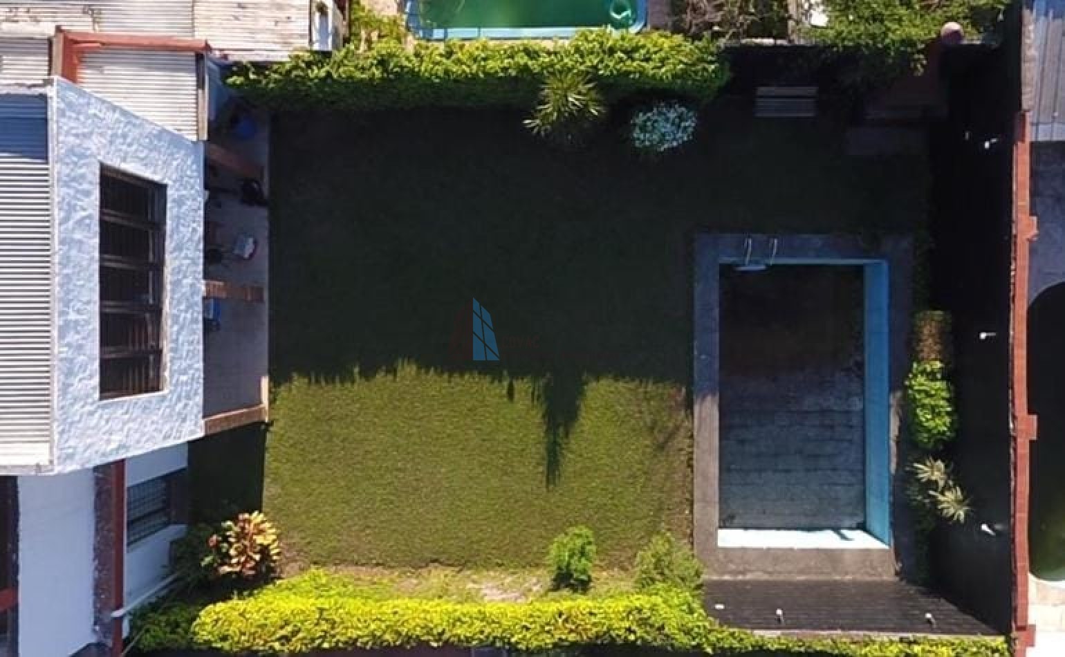 HERMOSA CASA EN BARRIO OBISPO PIEDRABUENA