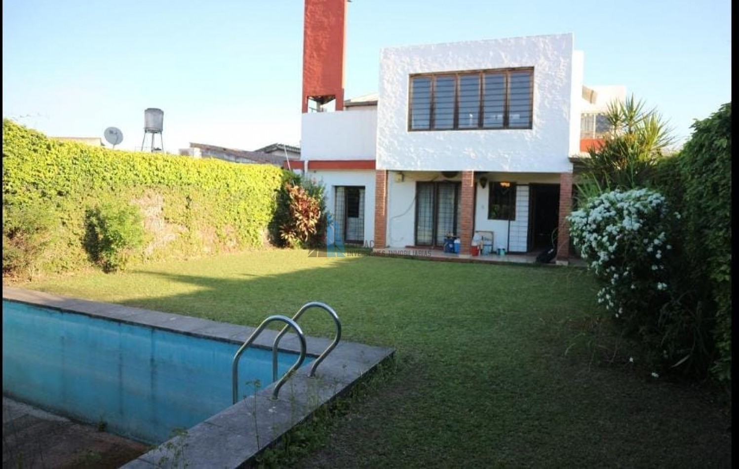 HERMOSA CASA EN BARRIO OBISPO PIEDRABUENA