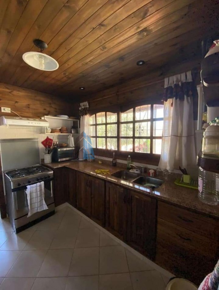 HERMOSA CASA EN "EL MOLLAR"