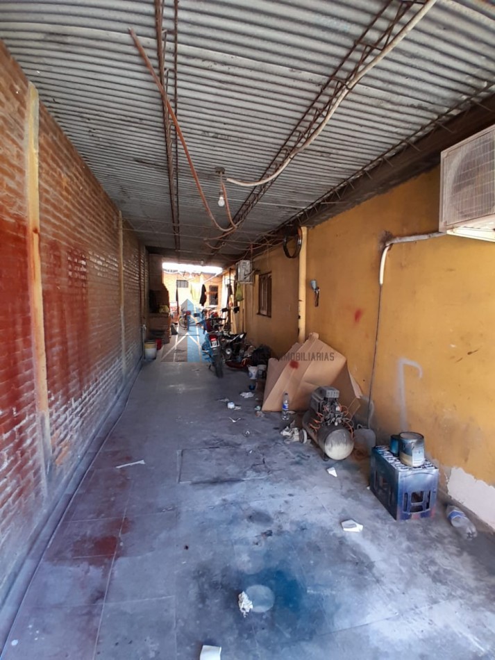AMPLIA CASA EN VENTA 5 DORMITORIOS