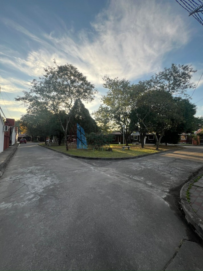 ESTUPENDA CASA EN BARRIO CERRADO