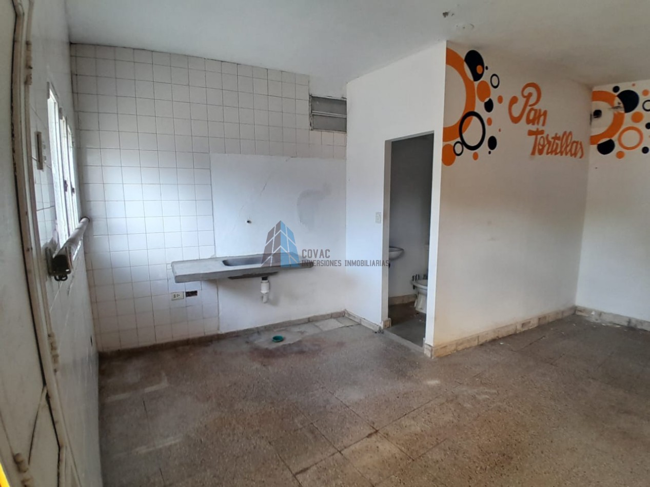 CASA + LOCAL COMERCIAL RAUL COLOMBRES 1000