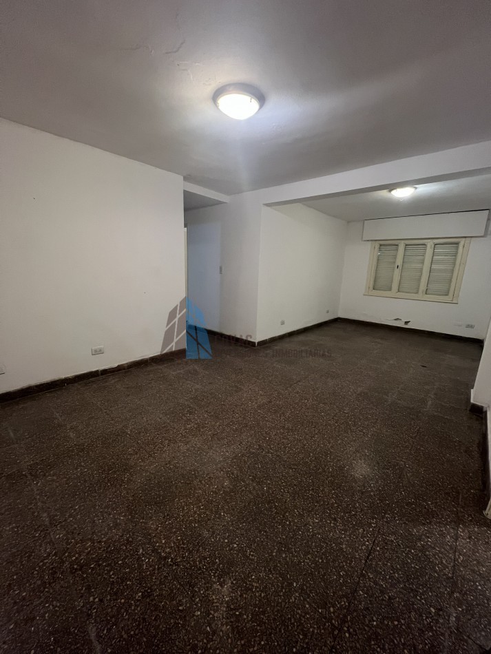 DPTO EN PLANTA BAJA DE 3 DORM