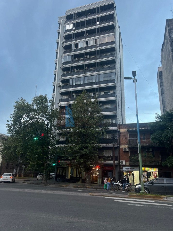 DPTO AV SARMIENTO 800 C/BALCON