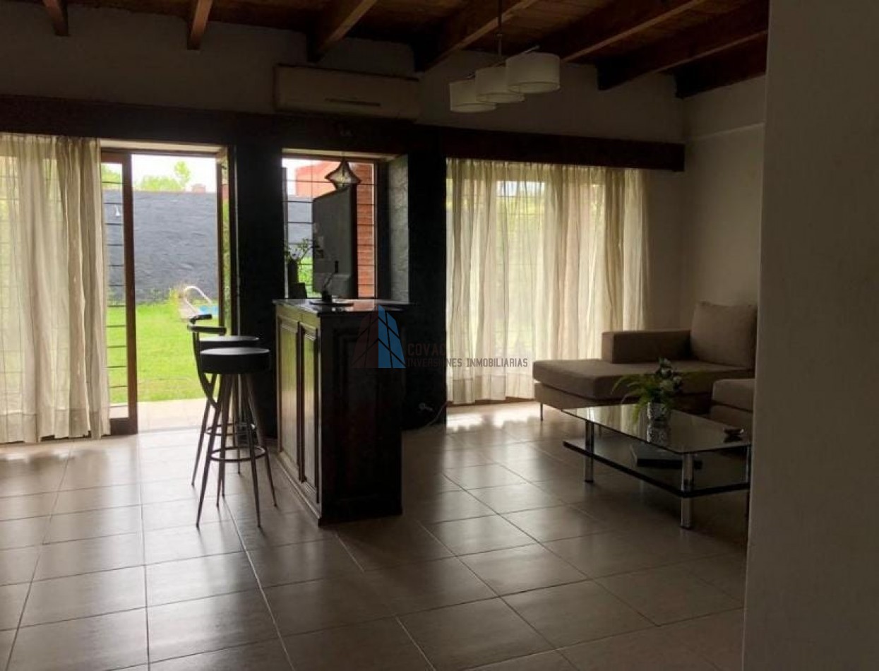 HERMOSA CASA EN BARRIO OBISPO PIEDRABUENA