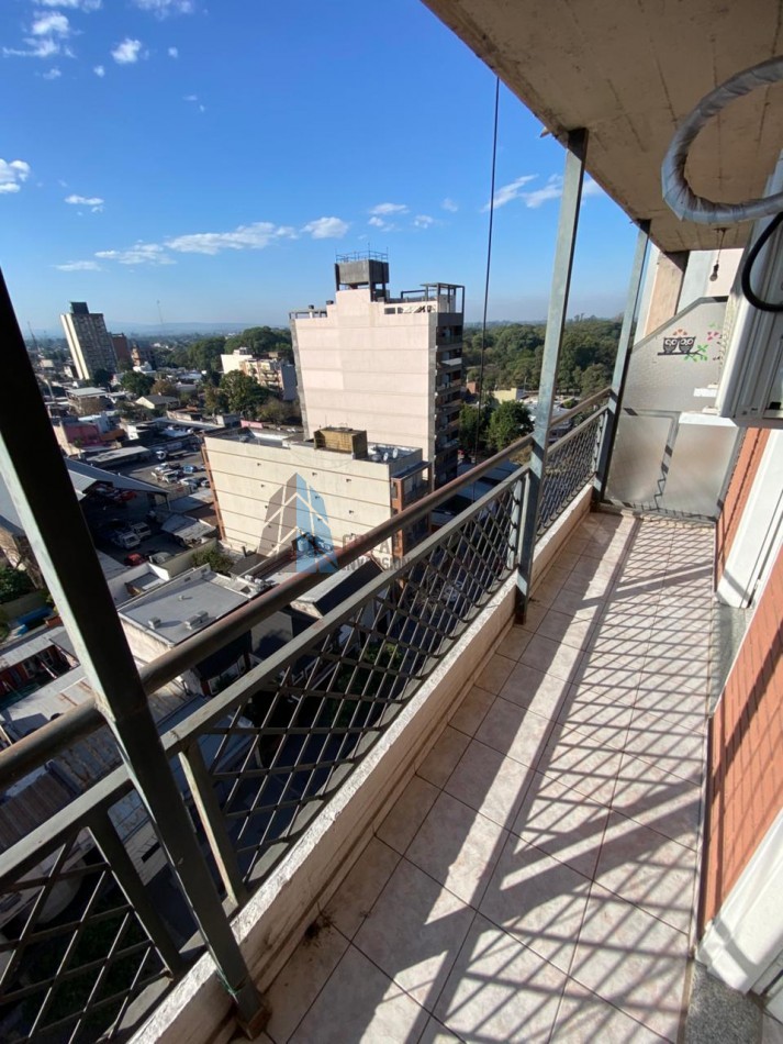 Dpto en venta a metros del Parque 9 de Julio - 2 dormitorios y balcon al frente