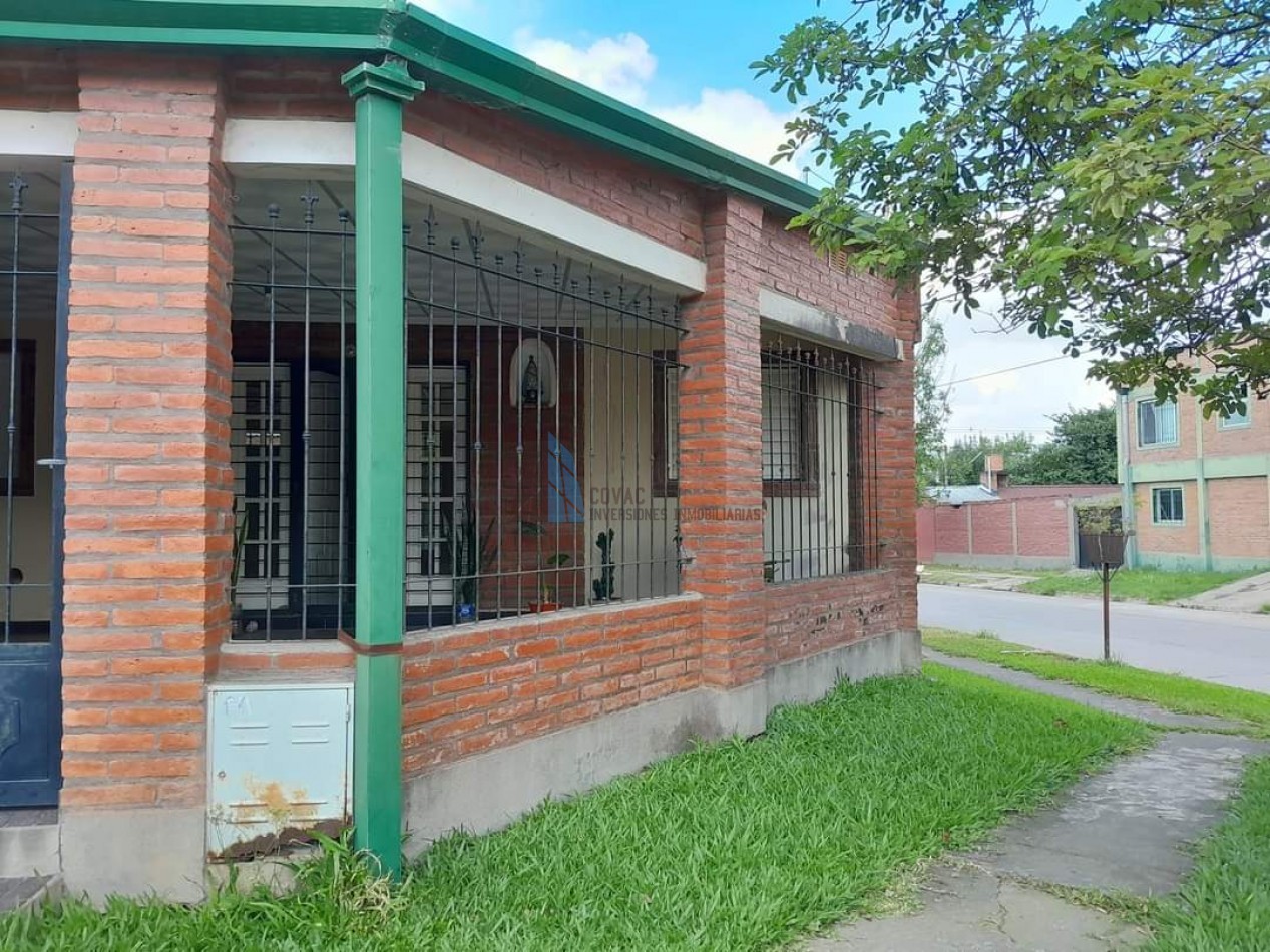 CASA EN VENTA 3 DORMITORIOS VILLA CARMELA