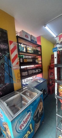 FONDO DE COMERCIO EN IMPORTANTE ESQUINA DE BARRIO NORTE