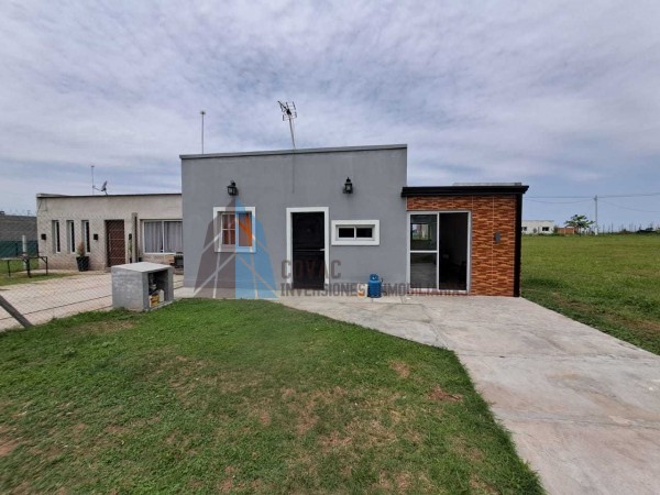 CASA 3 DORMITORIOS BARRIO PRIVADO LOMA ALTA