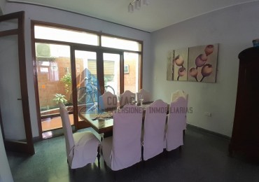 Gran Propiedad en Venta - Suipacha 600 - Ideal Vivienda o Emprendimiento