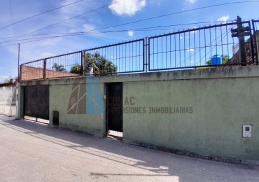 AMPLIA CASA EN VENTA 5 DORMITORIOS