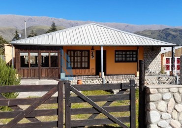 HERMOSA CASA EN "EL MOLLAR"