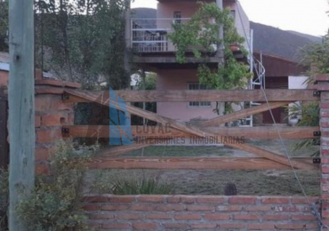 ¡OPORTUNIDAD! AMPLIA CASA EN VENTA EL MOLLAR